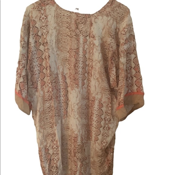 Robe-cover up - Picture 2 of 2